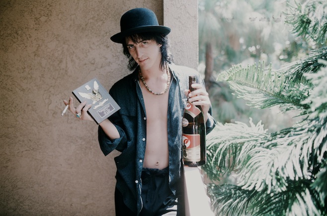 [Kilas Balik] Izzy Stradlin Hengkang dari Guns N' Roses