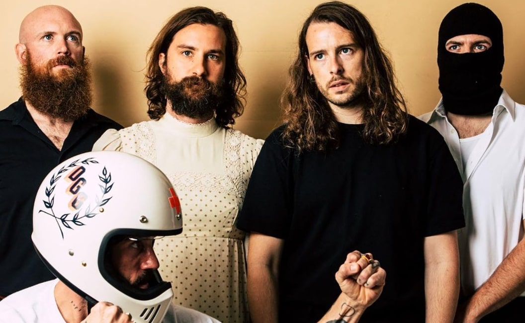 IDLES Rilis Video Klip "Crawl!"